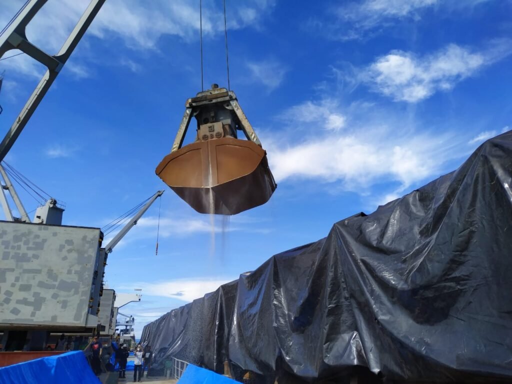 Penggunaan geomembrane dalam transportasi