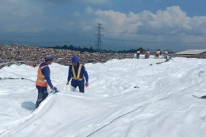 Pentingnya Cover TPA dengan Geomembrane: Mengendalikan Dampak Lingkungan dan Emisi